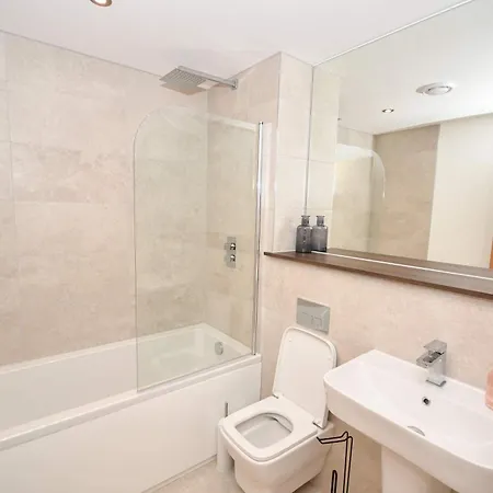 Fabulous 1 Bedroom W Wifi In Leeds (West Yorkshire)